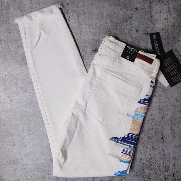 BlankNYC Cream Embroidered Jeans - Picture 1 of 10